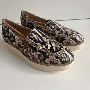 NIB Vince Camuto Nornand Loafer